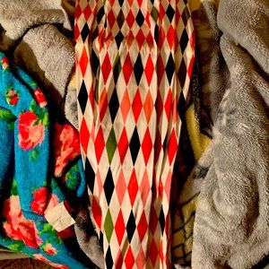 Harlequin capri pants with belt size XL